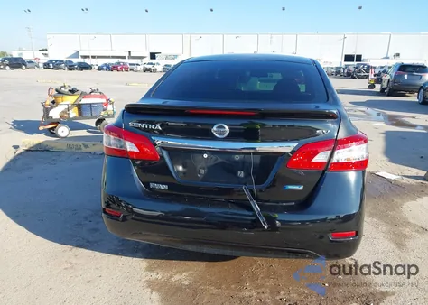 2015 Nissan Sentra S z USA, uszkodzony, nr VIN 3N1AB7AP1FY308573